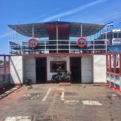 Ferry pour l'île d'Ometepe au Nicaragua